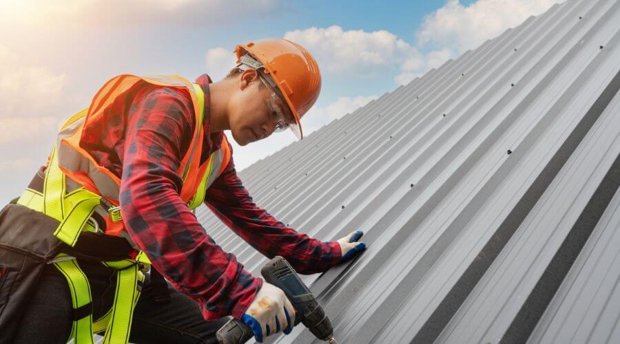 Owens Corning roofing contractor in Hitchcock, SD